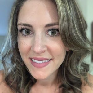 Meet your Posher, Ellen